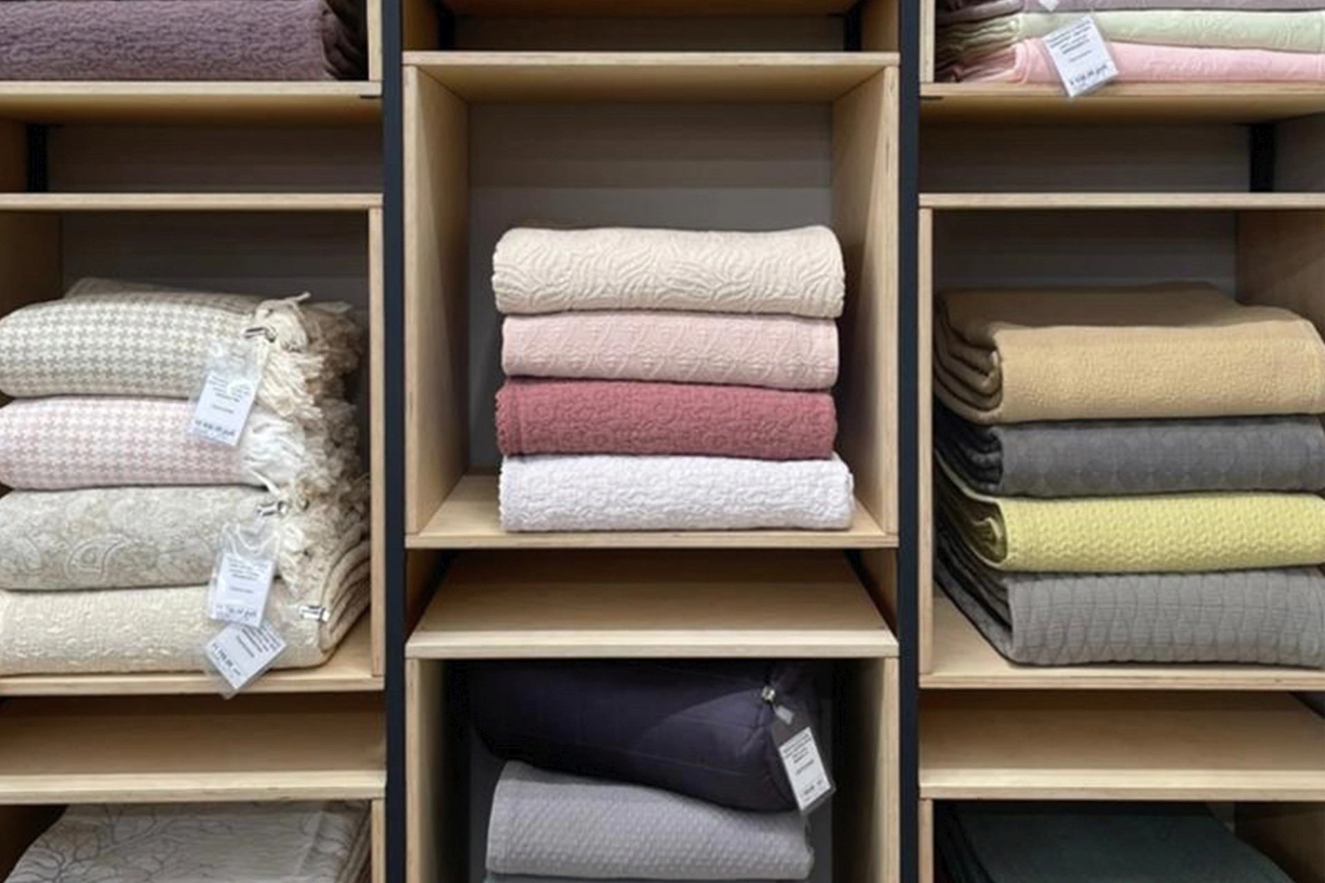 Индивидуально разработанное торговое оборудование