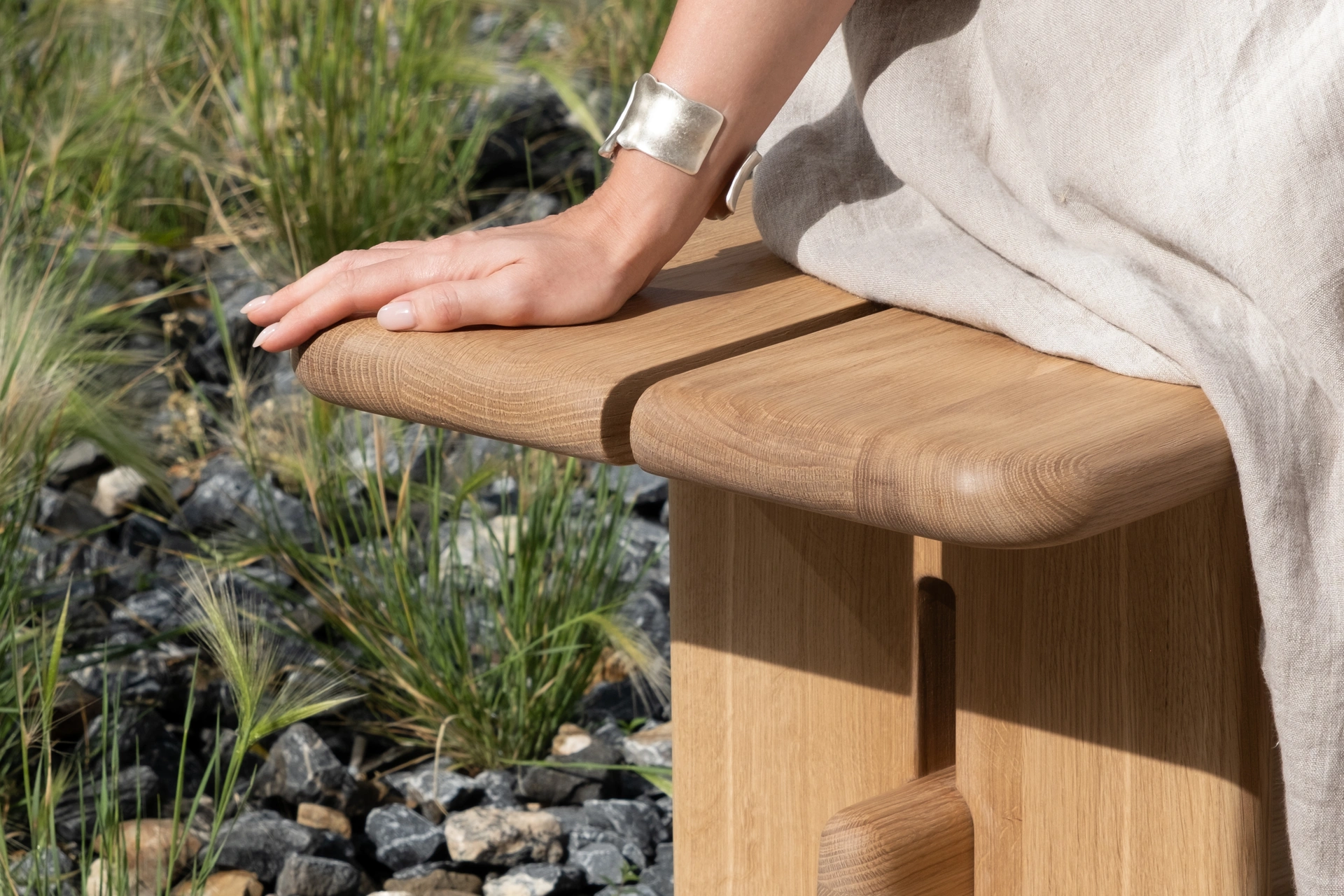 СКАМЬЯ “ДВЕ ЧАСТИ”