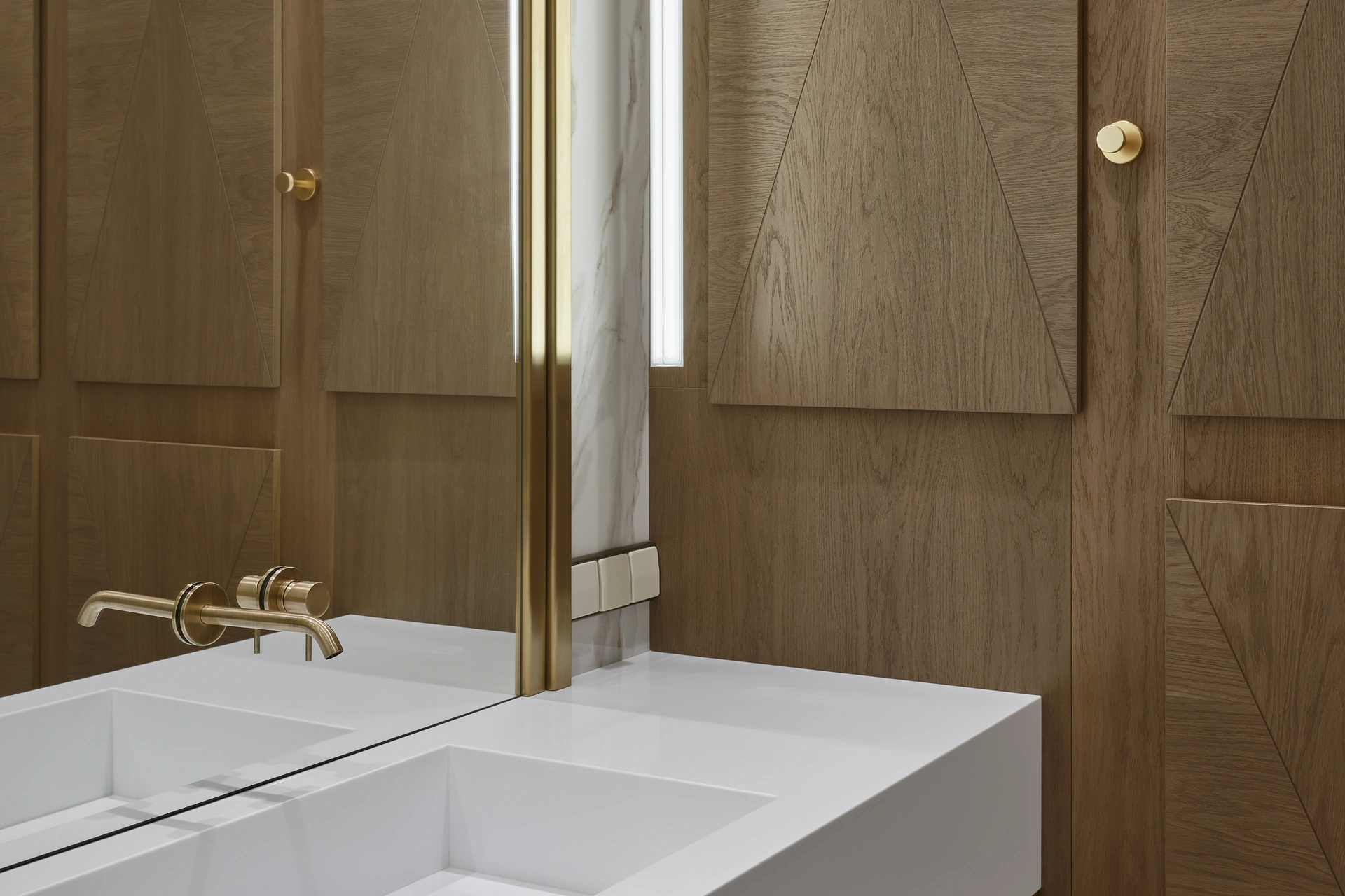 Сложная раскладка шпона